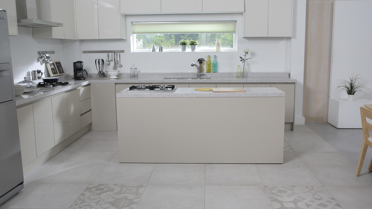 Kitchen, dining table, floor — The Health Advantages of Cork Flooring