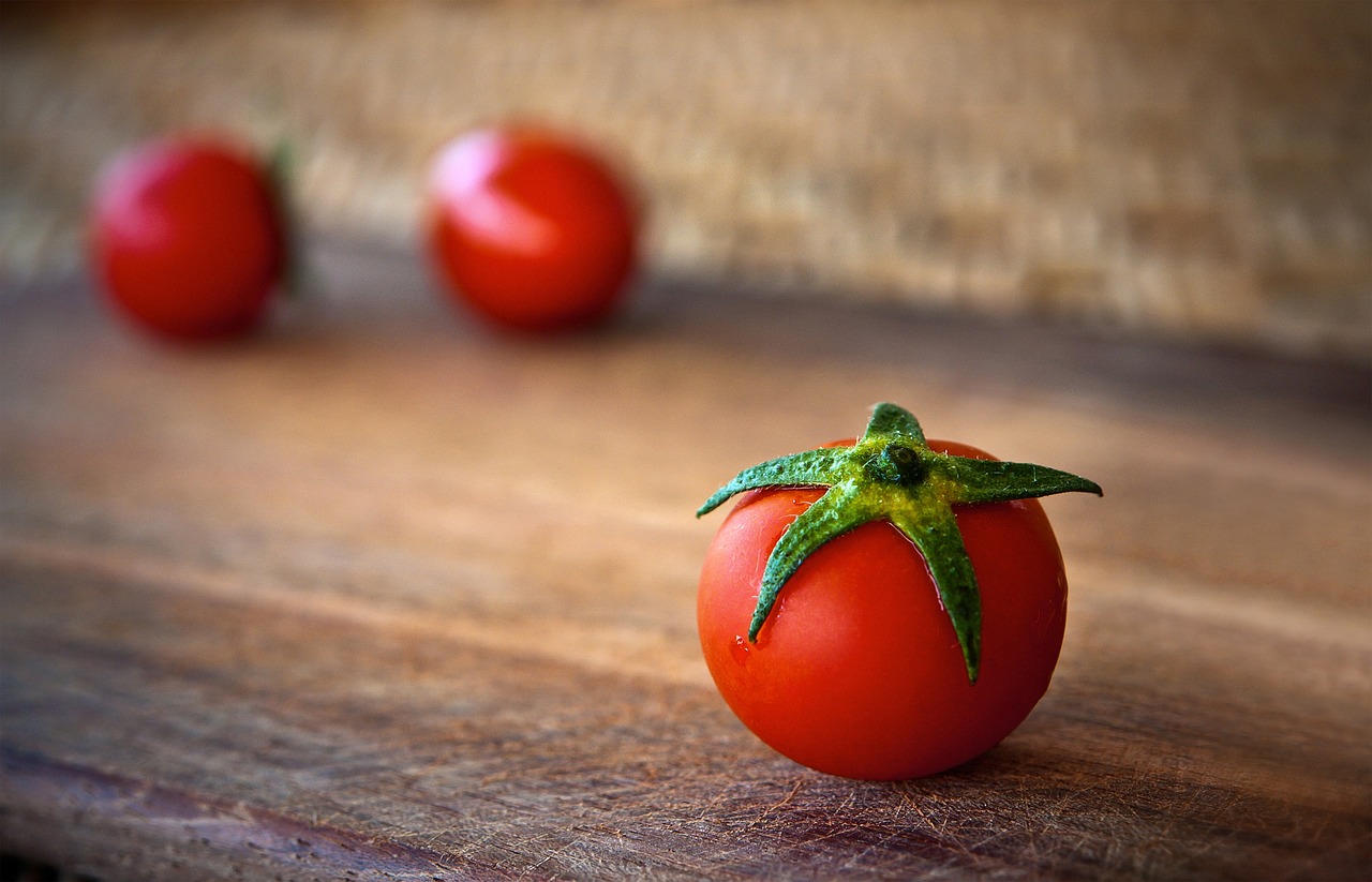Tomato, fresh, red tomato — Transform Your Cooking Experience with Luxury Kitchen Appliances
