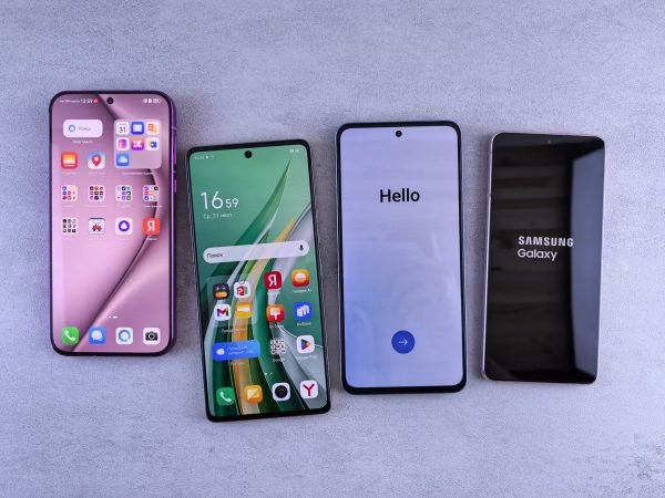 Smart Feature Phone: The Best Simple Choice for Users